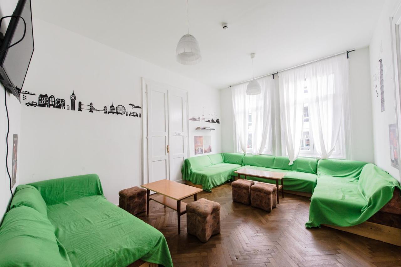 Budapest Party Hostel At Udvarom מראה חיצוני תמונה