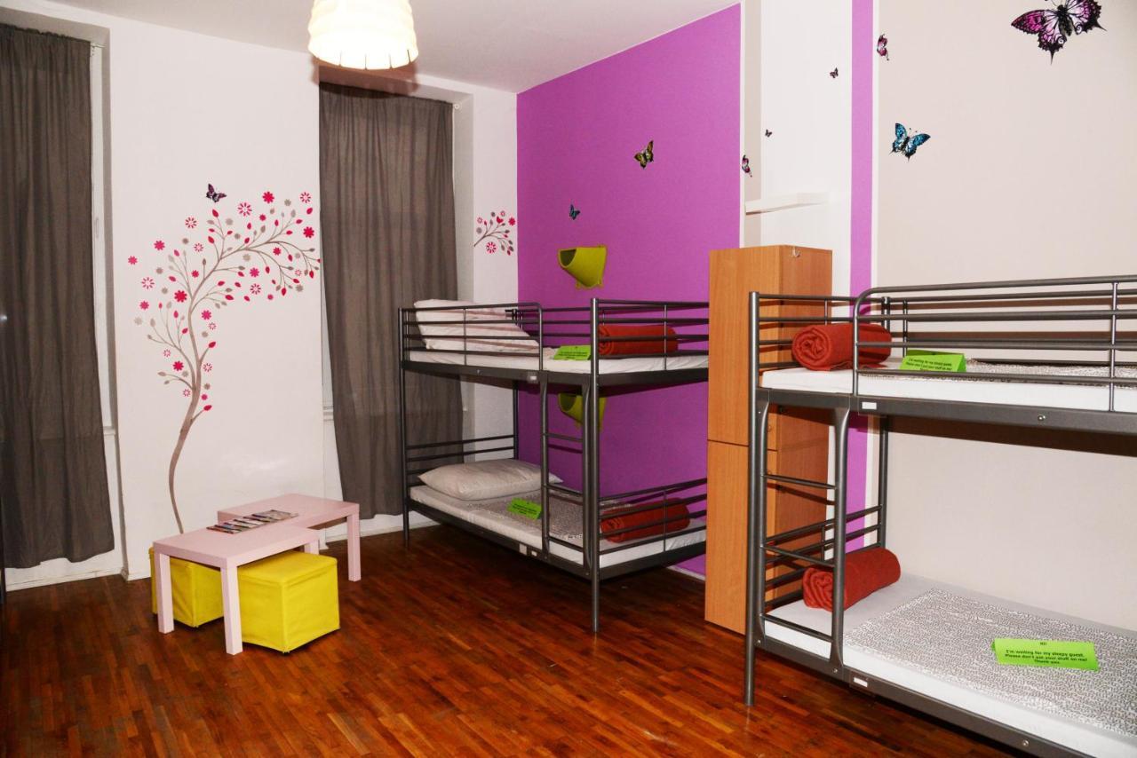 Budapest Party Hostel At Udvarom מראה חיצוני תמונה