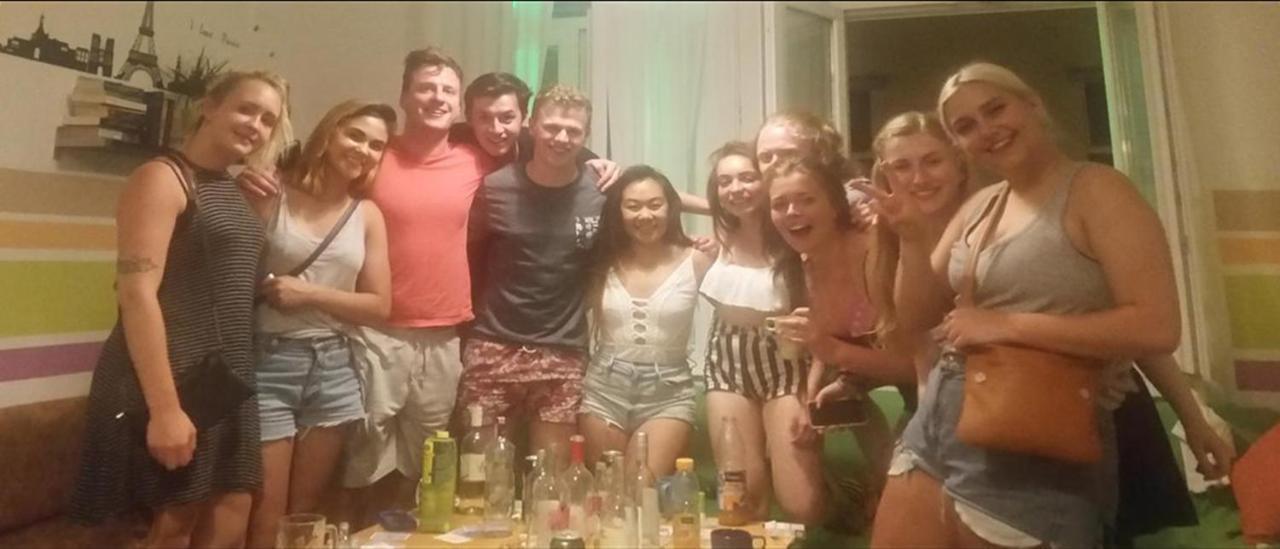 Budapest Party Hostel At Udvarom מראה חיצוני תמונה